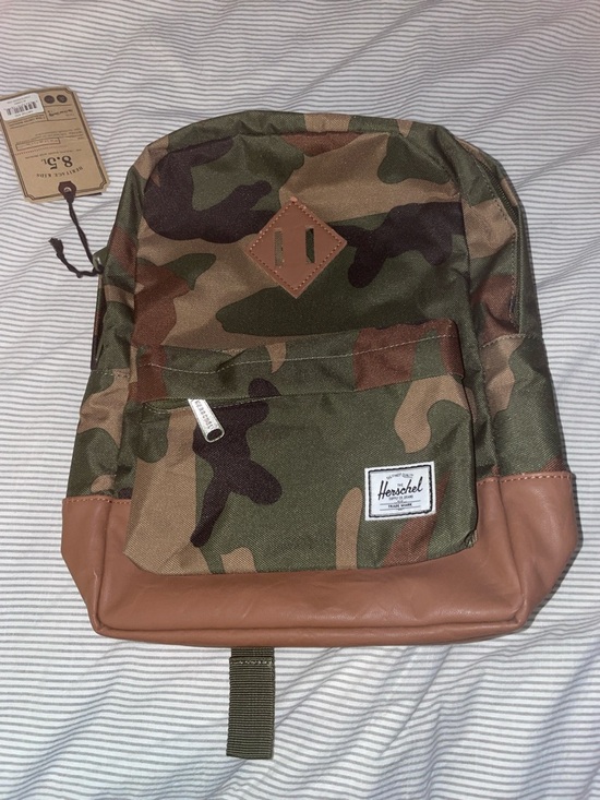 Herschel Supply Company Other - Herschel Supply Company Camo Backpack with Brown Base